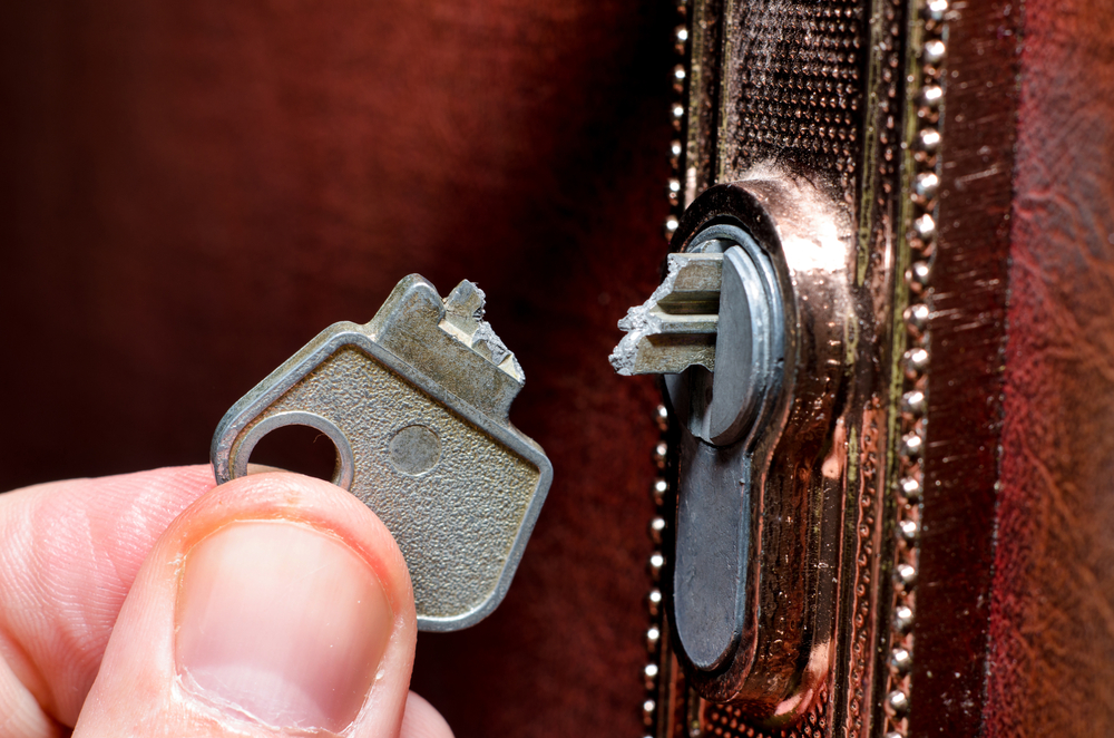 3 Ways to Extract a Broken Key From a Lock